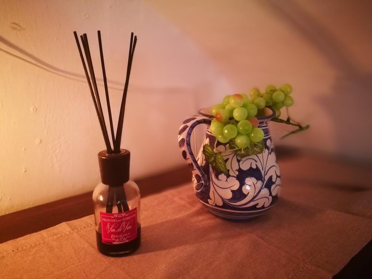 Domus Vinaria Bed & Breakfast Napoli Bagian luar foto
