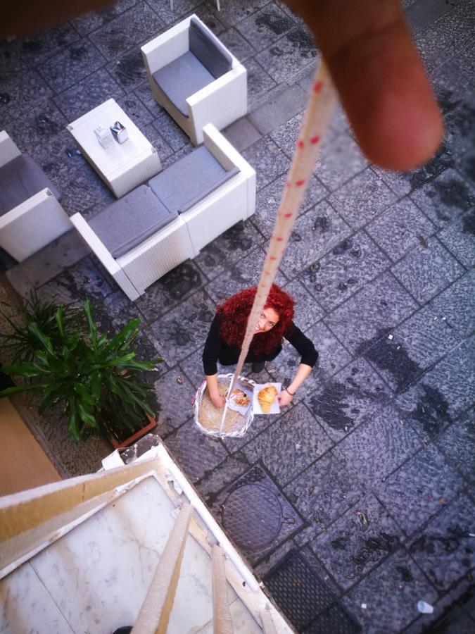 Domus Vinaria Bed & Breakfast Napoli Bagian luar foto
